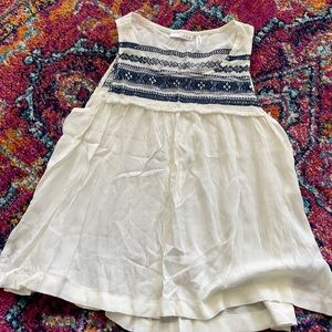 Luq Stitch fix embroidered tank